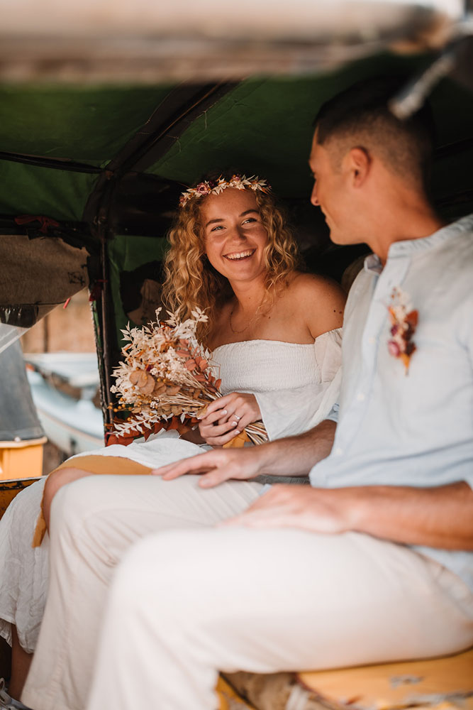 Photographe Elopement - un mariage intimiste sur la plage