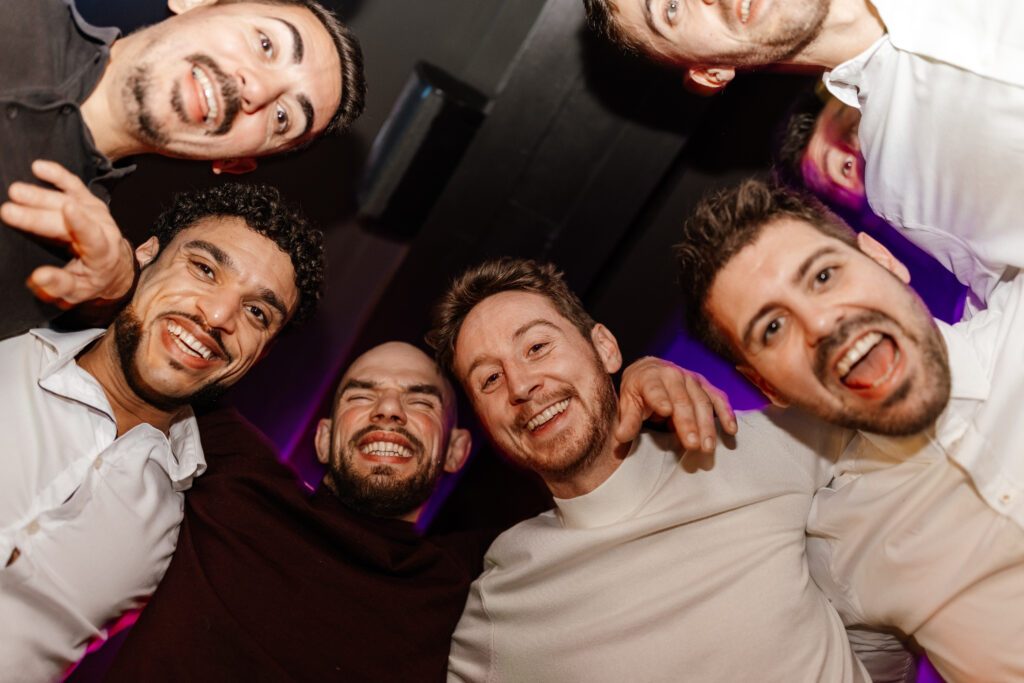 soiree-raclette-photographe-mariage-montagne-bettex-communailles-pistes-ski